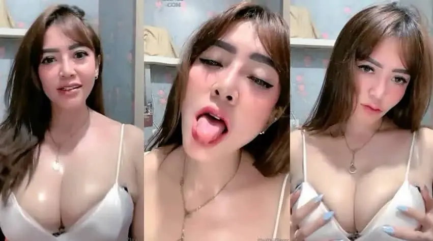 Di Paksa Ayang Yang Udah Kebelet Main Di Toilet Umum